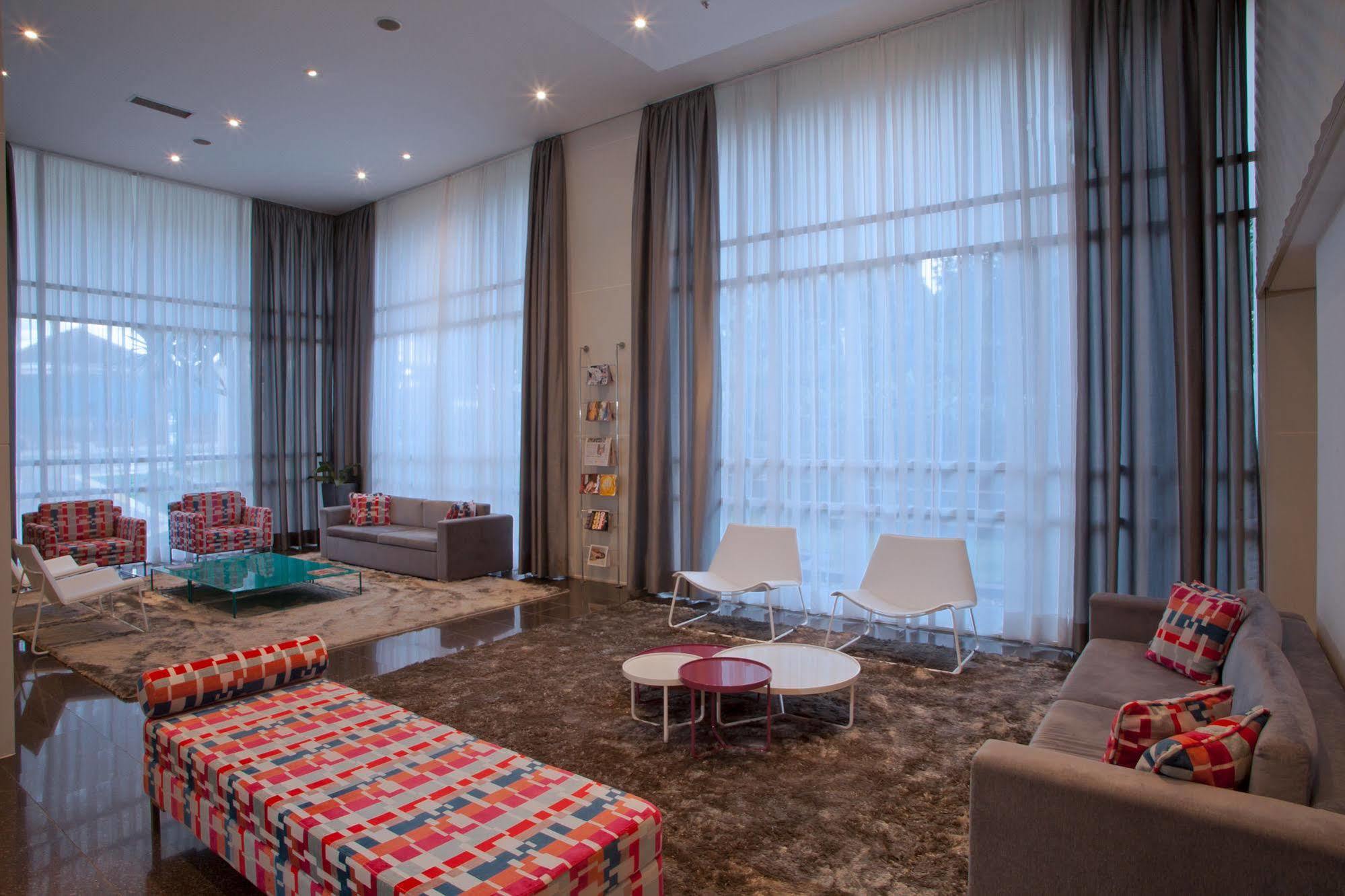 Quality Suites Alphaville Barueri Beltér fotó